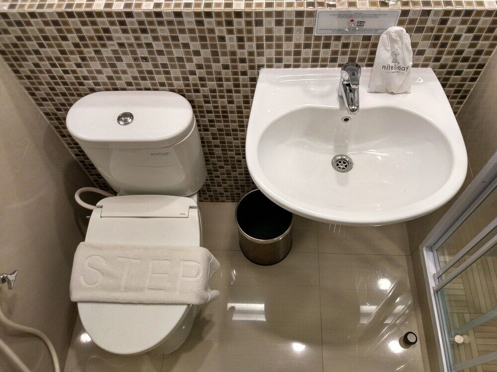 All Nite And Day Hotel Alam Sutera Serpong Ngoại thất bức ảnh